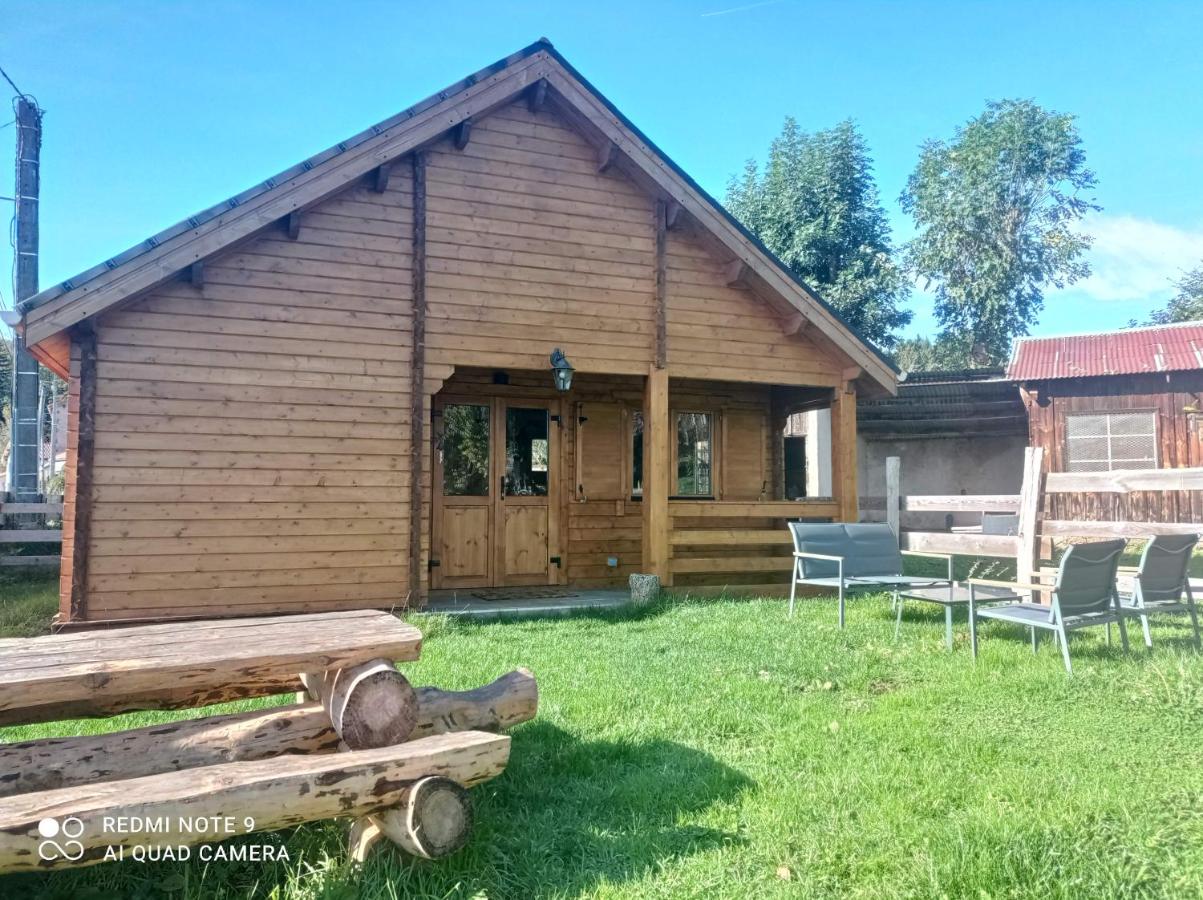 Chalet des fontaines claires - Bed and Breakfast Aydat