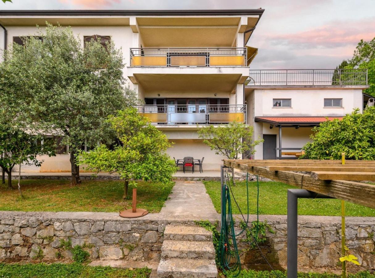 Charming Lovran Apartments with Wonderful Sea View - Ferienwohnung Lovran