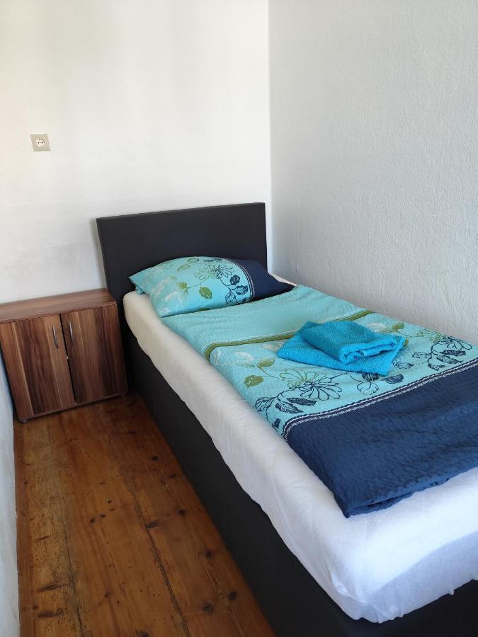 Triple Room with Shared Shower and Toilet