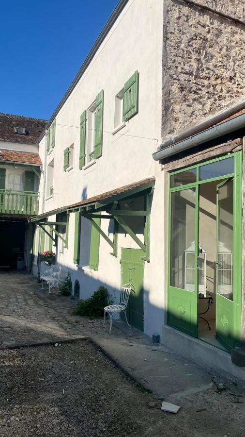 Chambres d'hotes Au Lion d'Or - Bed and Breakfast