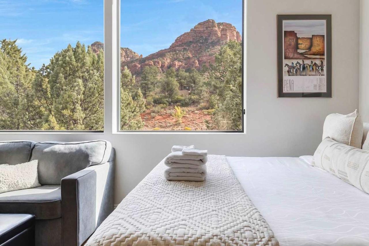 Mammoth Rock Retreat Villa-Sleeps 4 - B&B Sedona