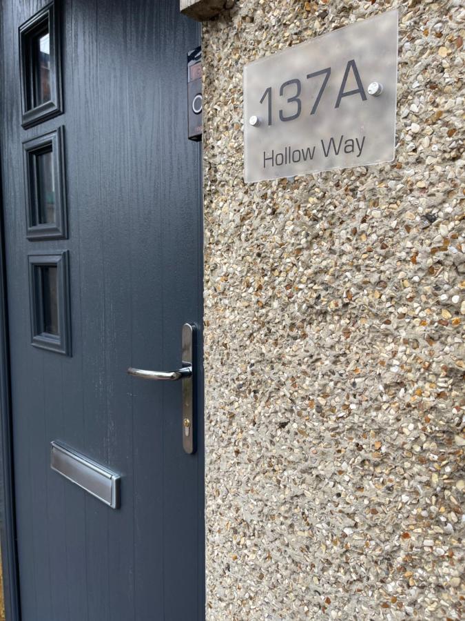 The Holloway Haven - 1 Bedroom Apartment - Private Access & Parking - Prime Location Near Oxford City Centre - Chambres d’hôtes