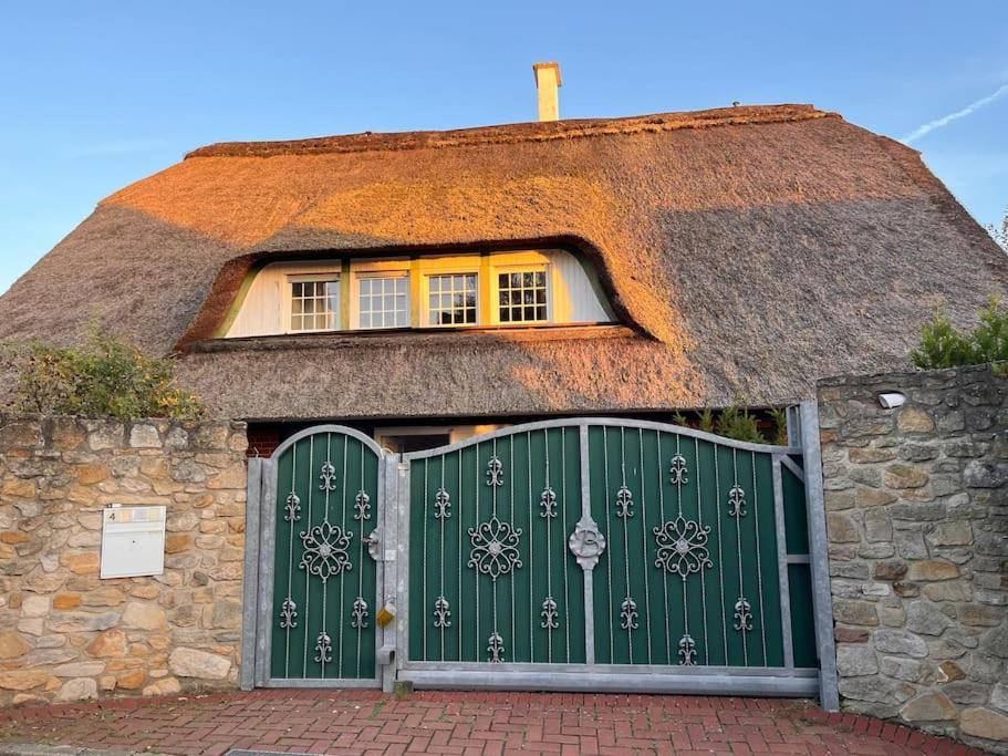 Reet am Rhein - Obere Hälfte - B&B