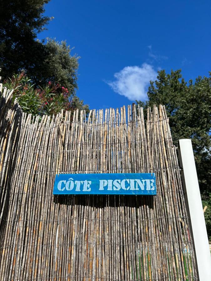 Cocon cosy appart romantique, jacuzzi piscine - B&B