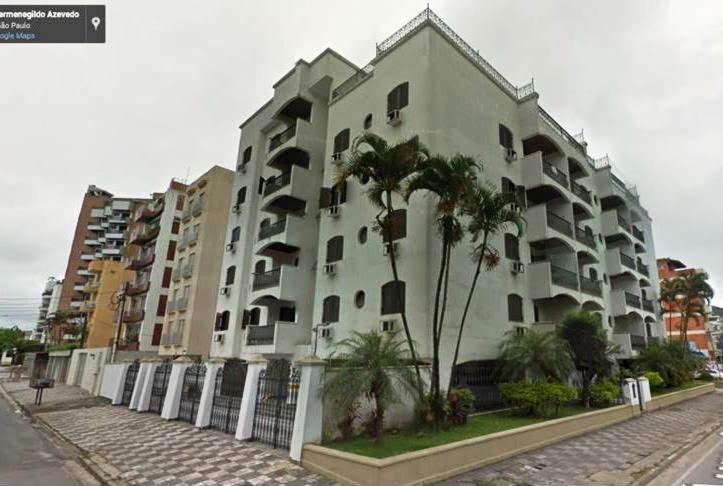 Apto amplo, arejado e mobiliado na Praia da Enseada-Guarujá - B&B Guarujá