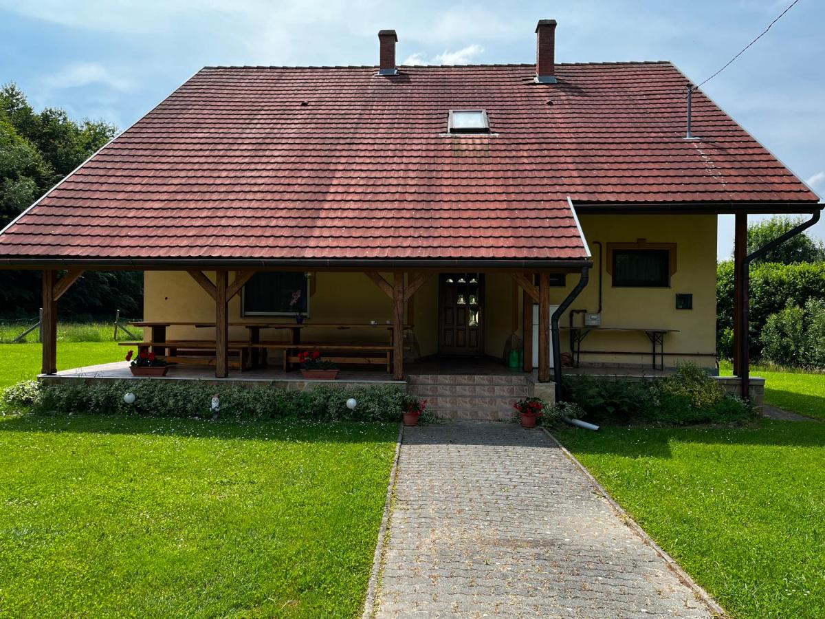 Kondákor Vendégház - B&B