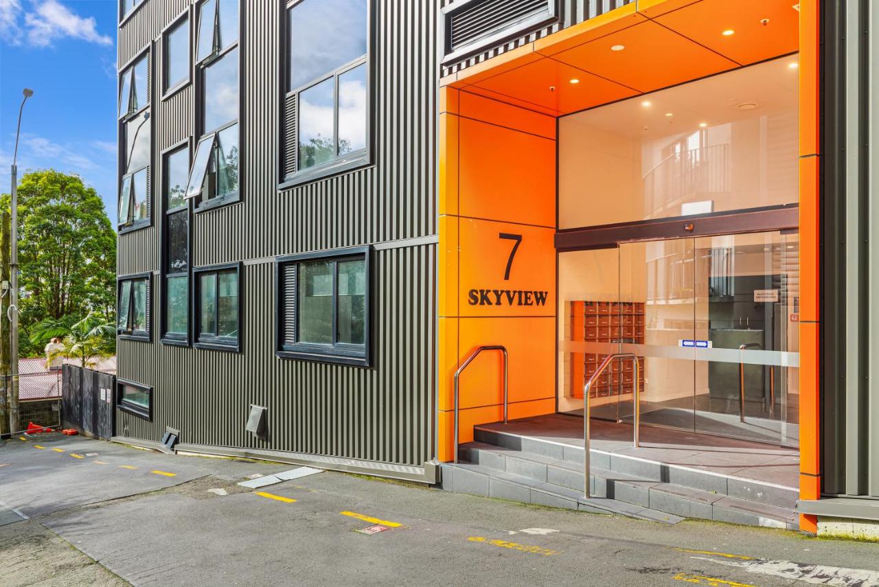 Sleek 2BR 1BA Retreat in Scotia Place - B&B Auckland