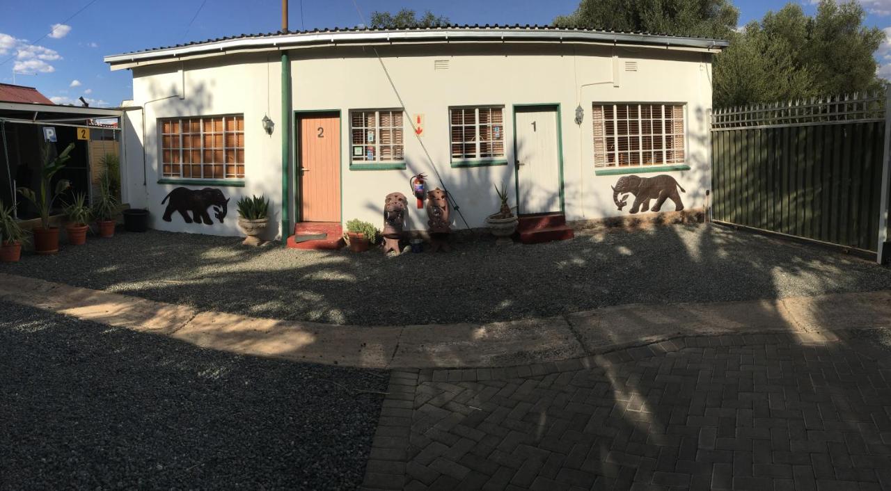The Solomon Guest House - B&B