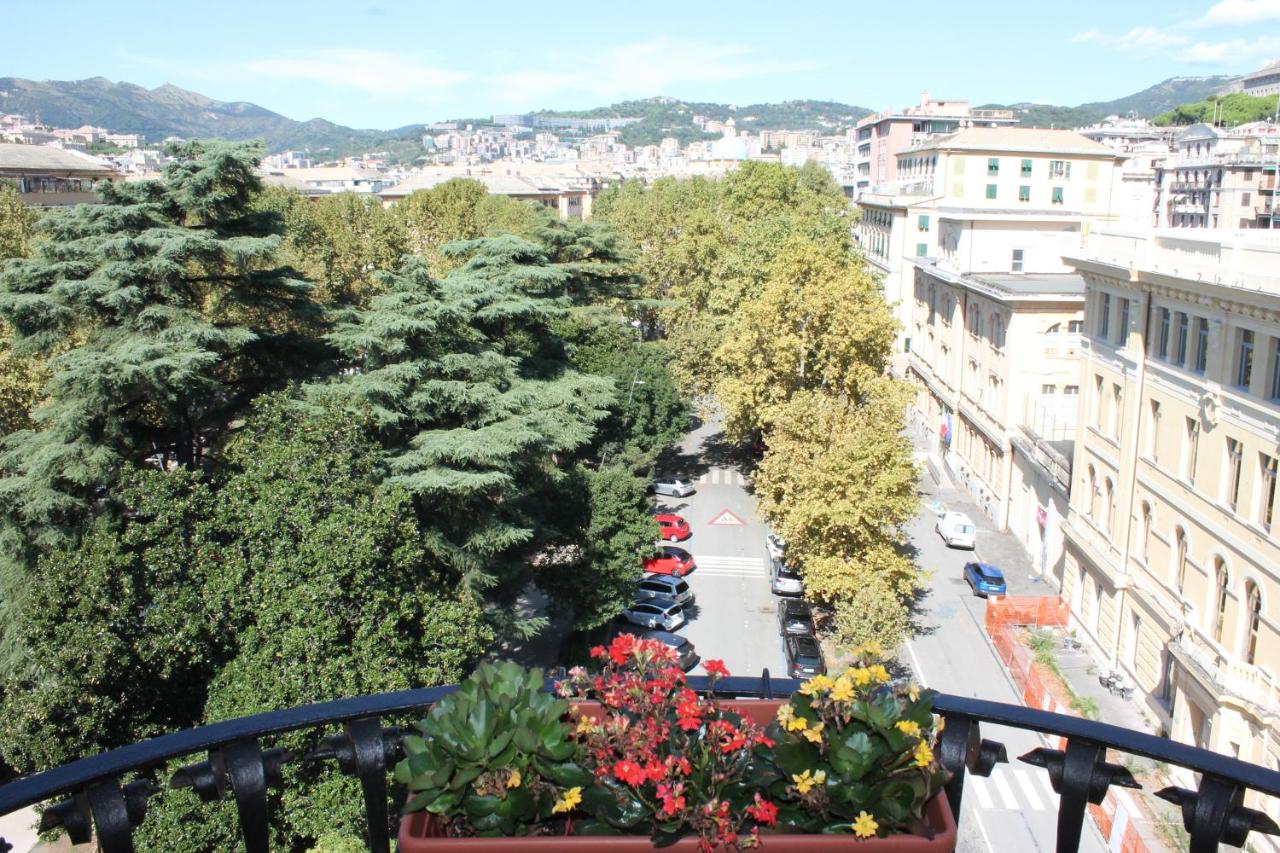 un nido sui tetti vicino al mare - Chambres d’hôtes Gênes