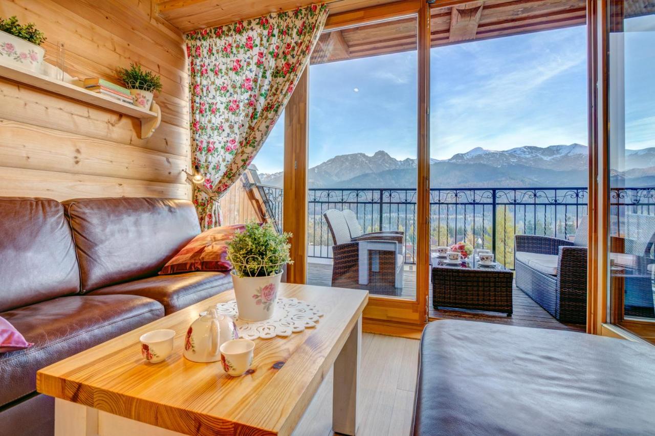 One-Bedroom Apartment with Balcony
