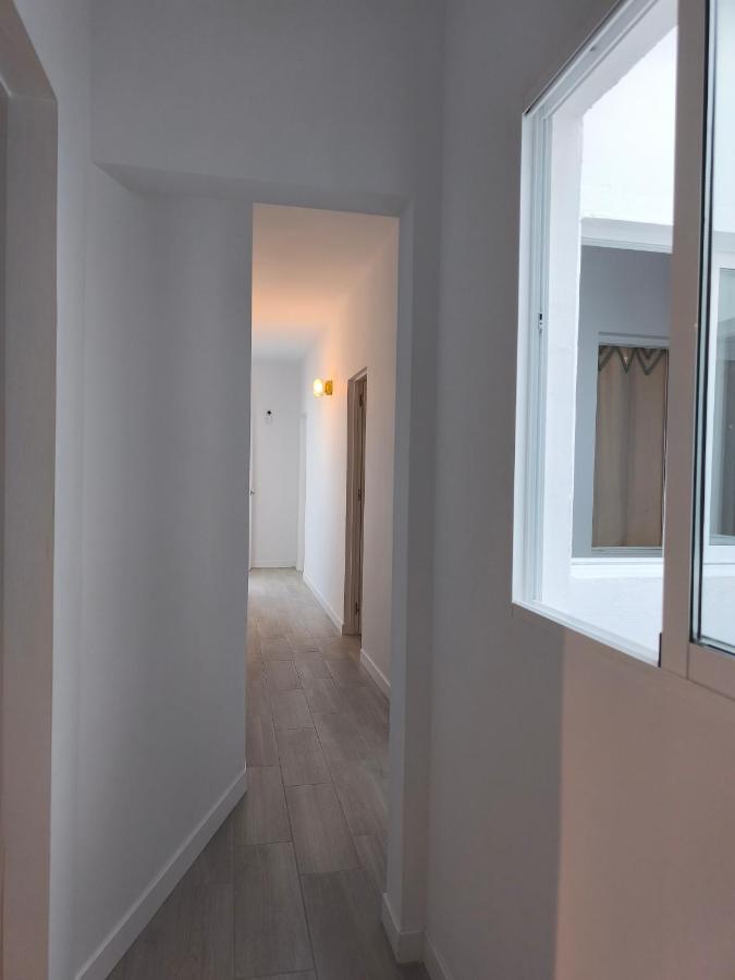 Urban Ocean Lookout - Bed and Breakfast