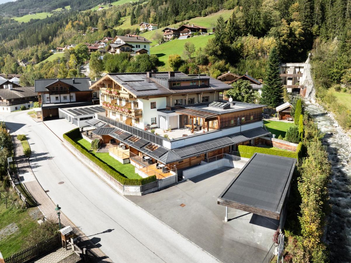 Gästehaus Vorderegger - Ferienwohnung Wald im Pinzgau
