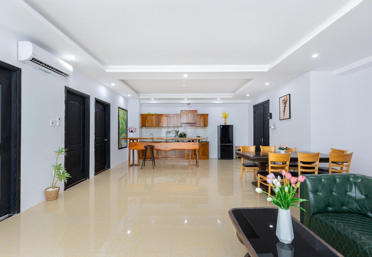 Apartment mit 2 Schlafzimmern und Balkon