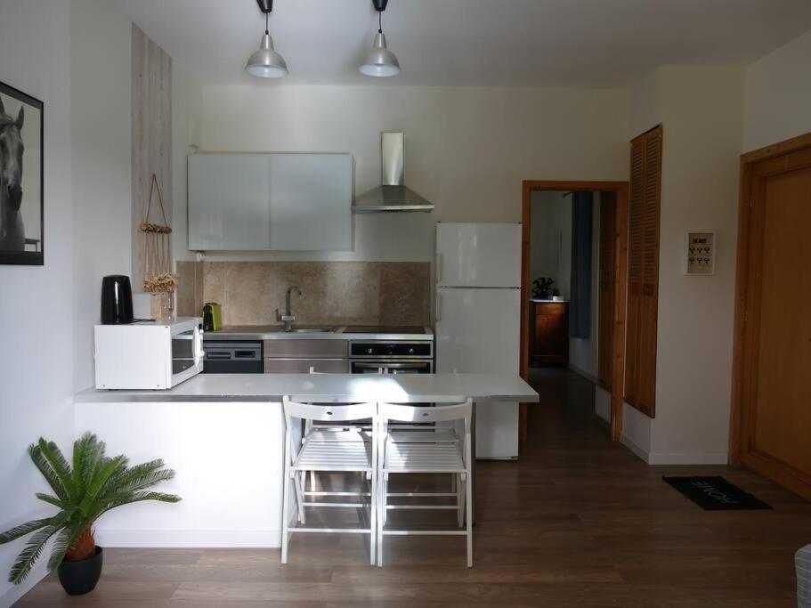 Gite 4 personnes dans un domaine équestre - B&B