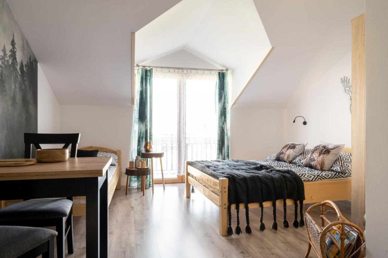 Vierbettzimmer mit Balkon