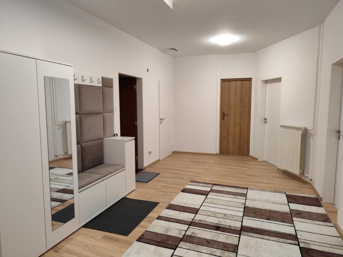 Franco Piešťany Apartments 2 - B&B