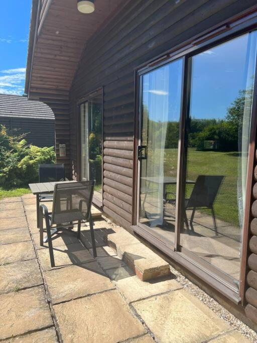 Wild Oats Lodge 9, Yellowtop Country Park - Ferienwohnung
