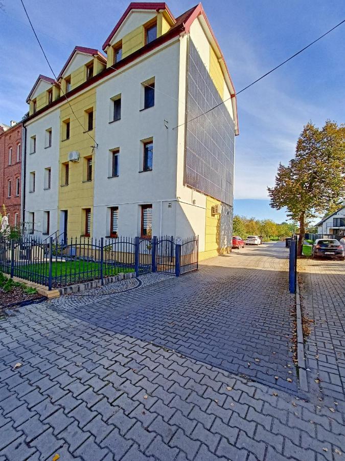 Apartament Radiostacja III z ogródkiem, parking free - B&B
