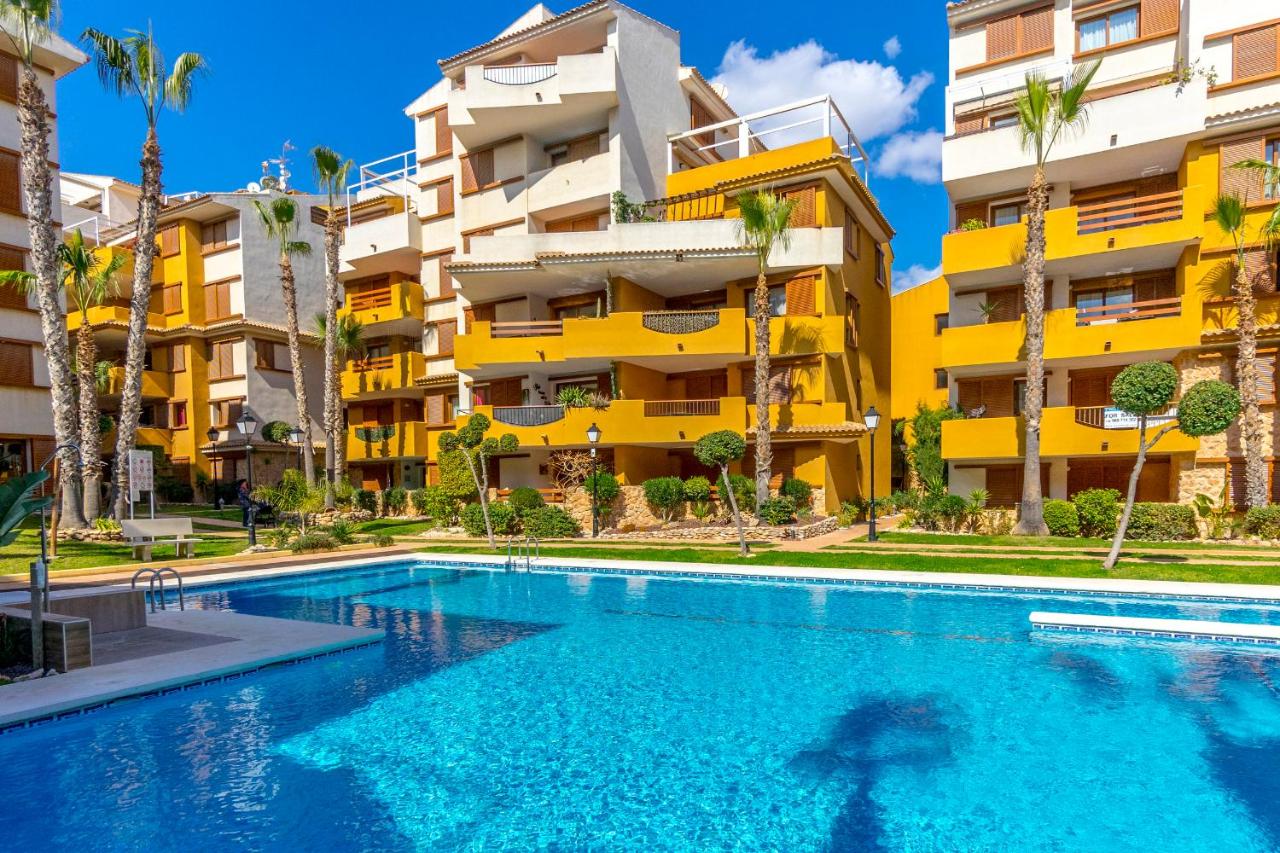 Punta Prima - Sun & Beach & Golf & Bike - Spanish south-facing terrace Apartment - La Recoleta - by the sea - B&B