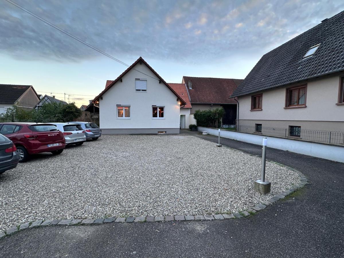 La Suite de Vénus - Chambre à thème Love Room Jacuzzi et Pièce Secrète - Évasion pour deux - B&B Schirrhein