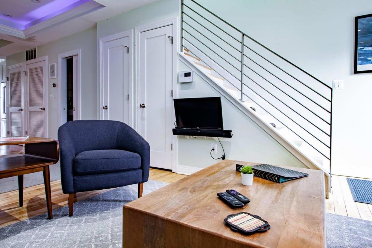 MODERN HOME NEAR CAPITOL HILL - Walk to METRO subway - Chambres d’hôtes Washington