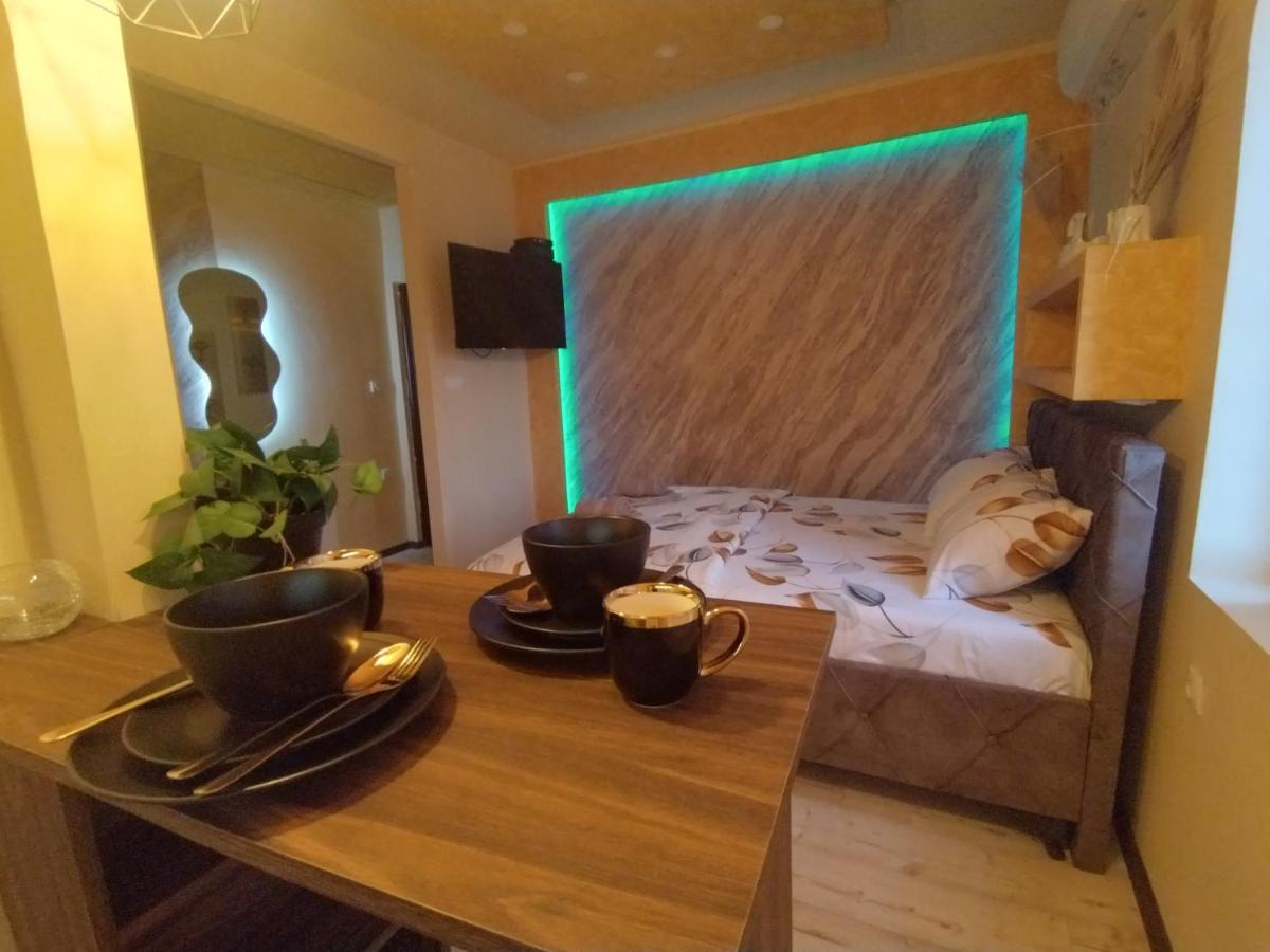 ROYAL LUX Kula - Chambres d’hôtes