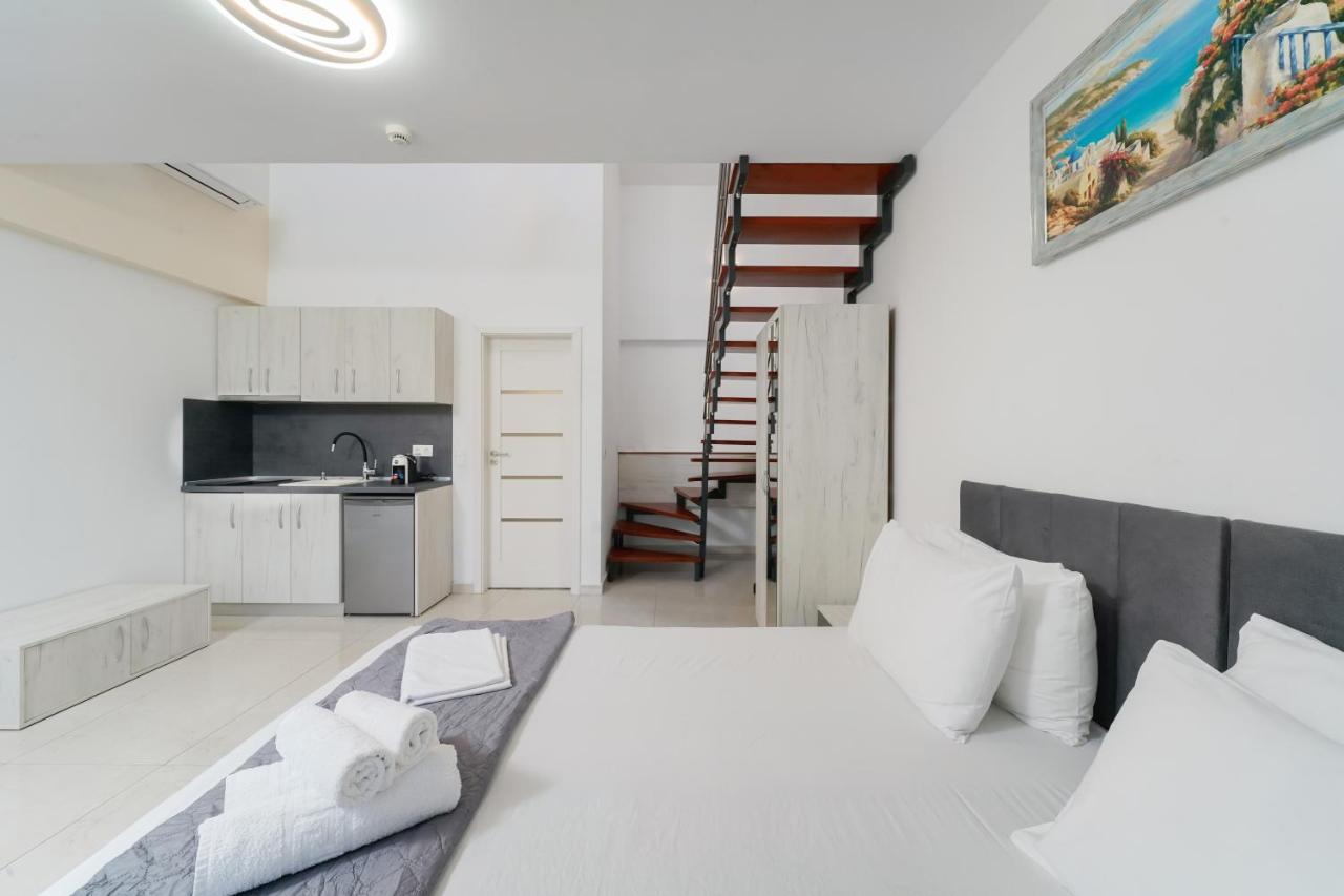 Deluxe Studio met Queensize Bed