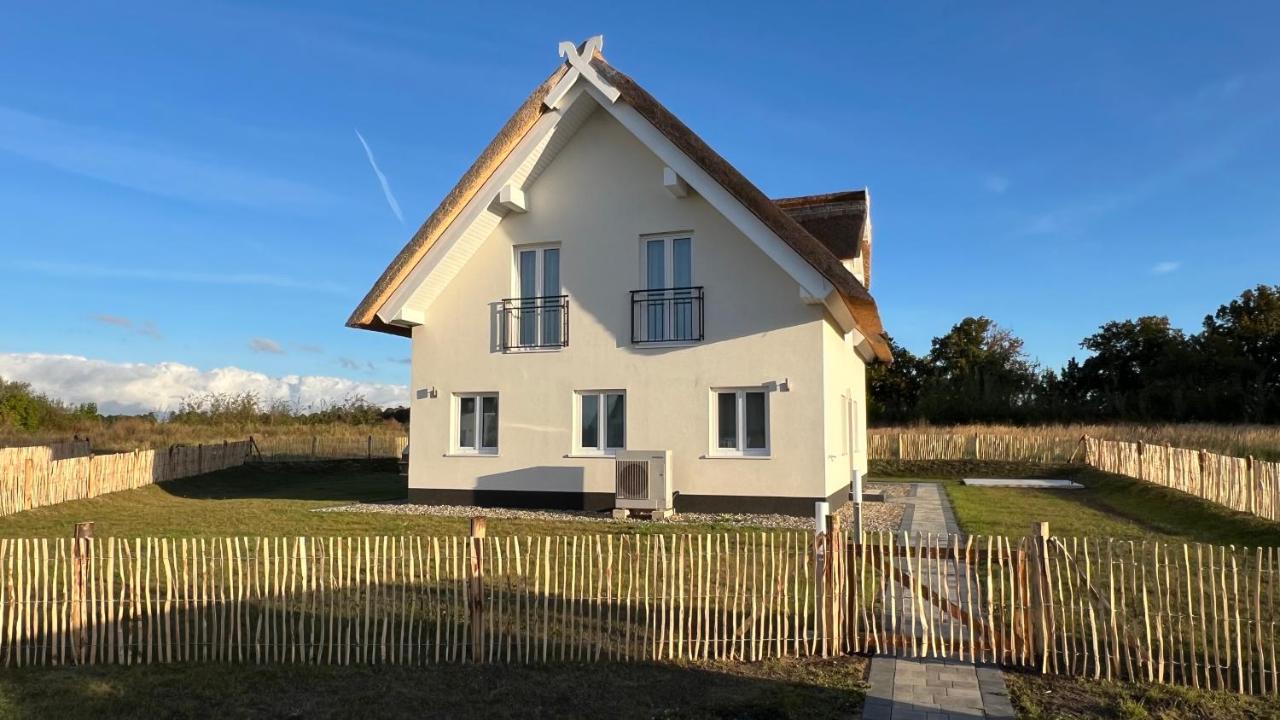 Blaues Seeidylll - direkt am Puddeminer Wiek! - B&B