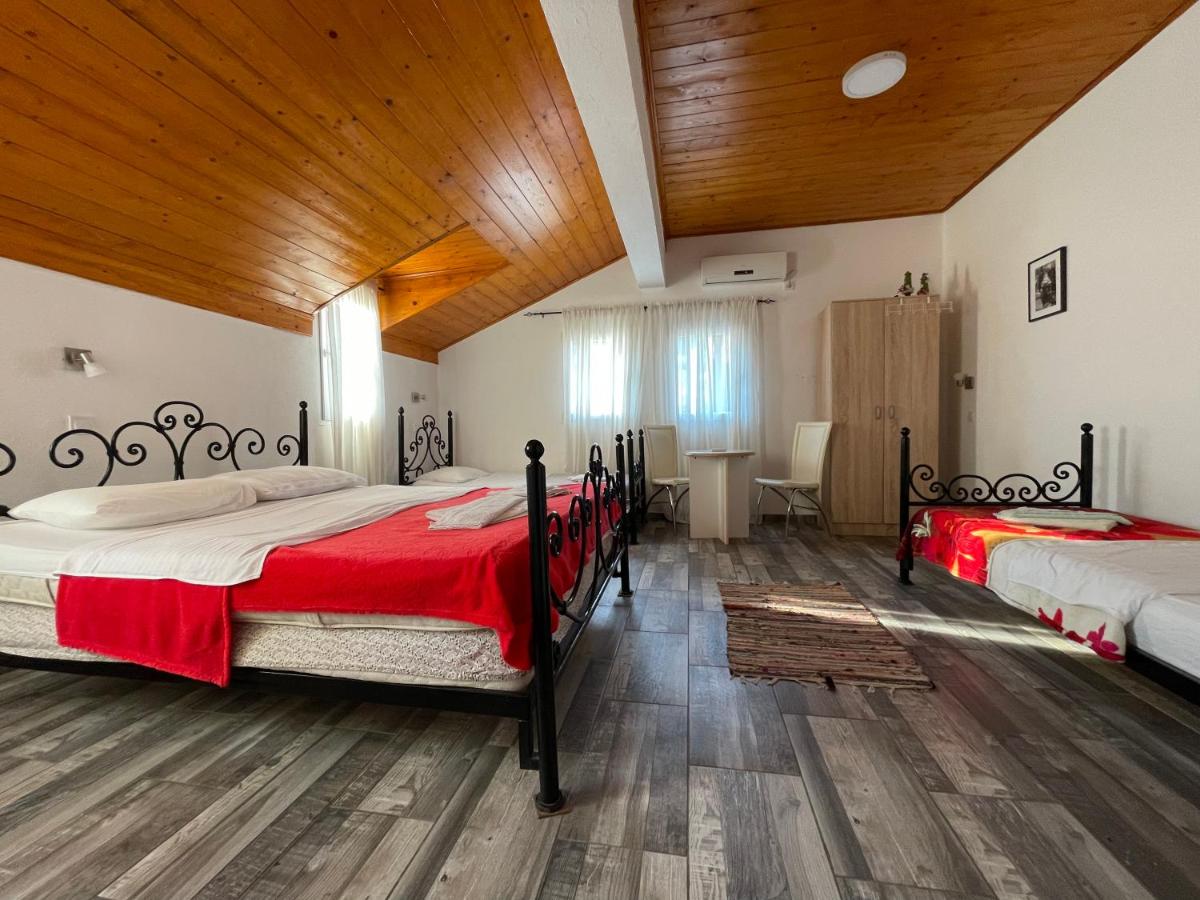 Chambre Quadruple - Vue sur Montagnes