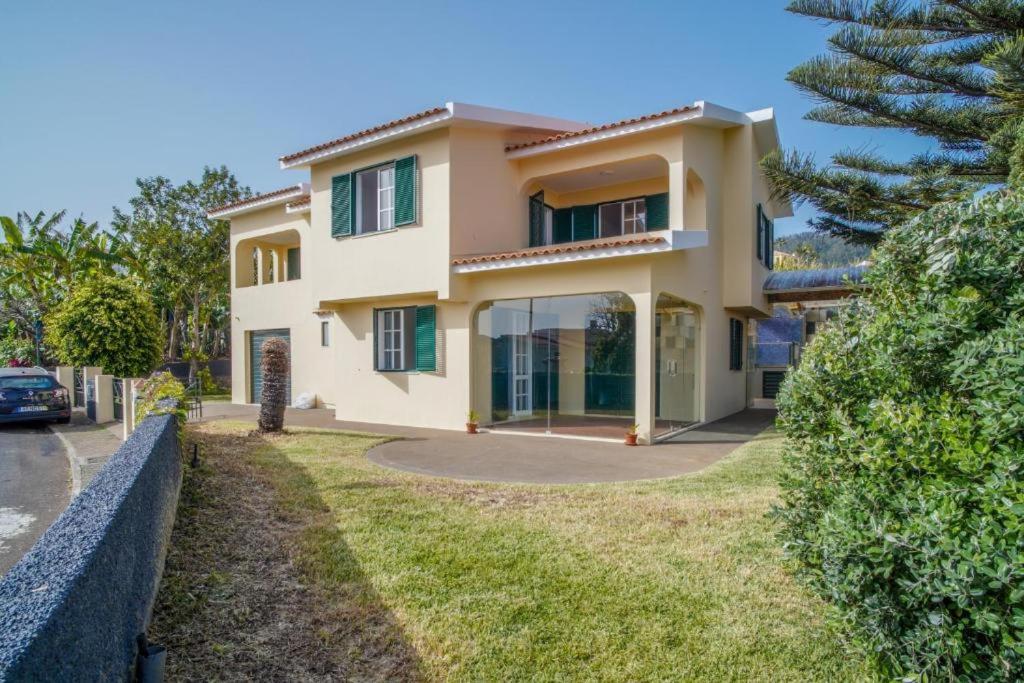 Jiri House - Ferienwohnung Canhas