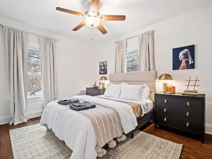 Classic Meets Contemporary I Minutes to Cle Clinic - Chambres d’hôtes Cleveland Heights