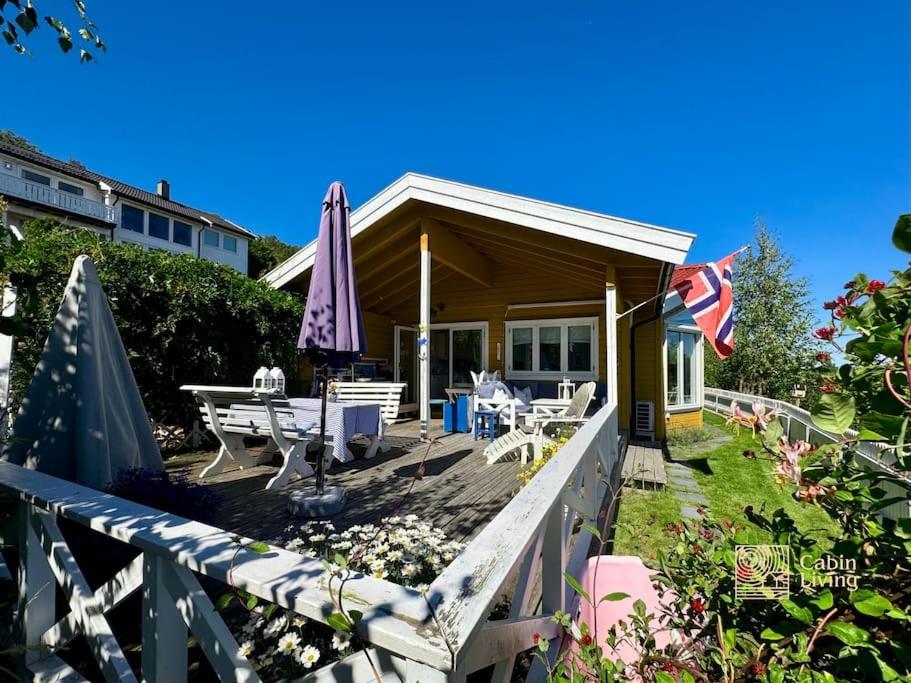 Cozy sea cabin with a great view - B&B