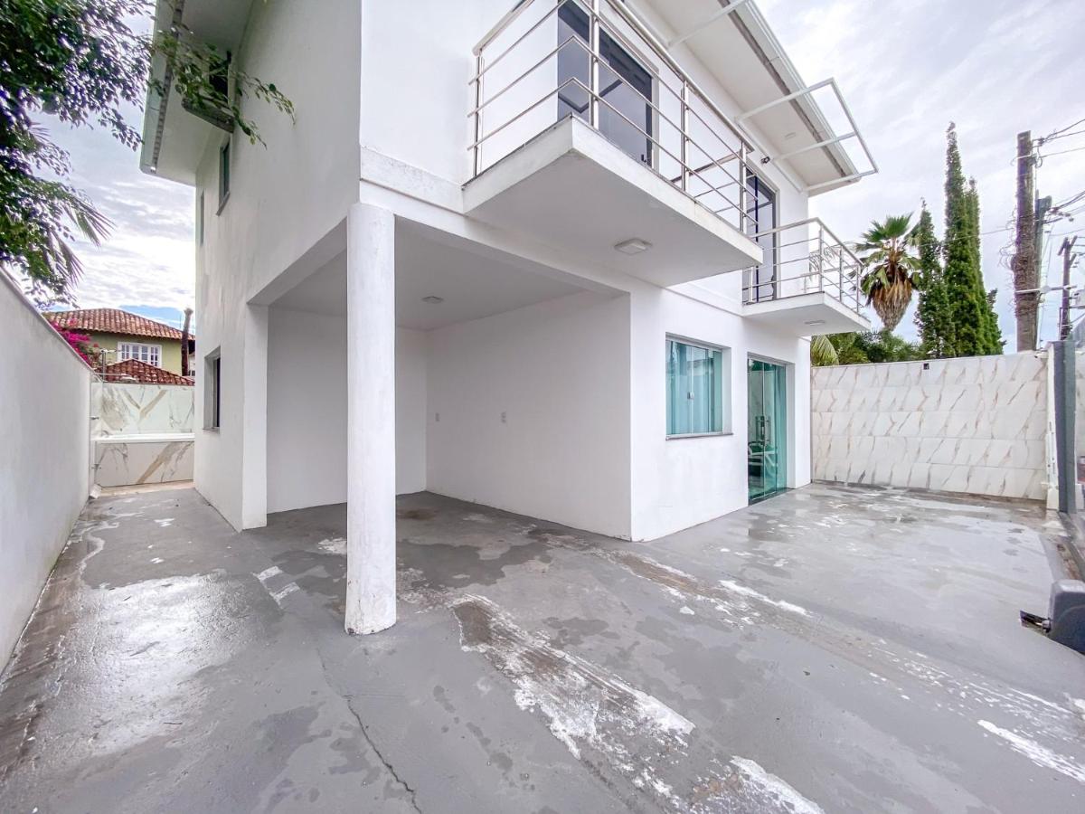 Casa 4 suítes com hidromassagem - B&B