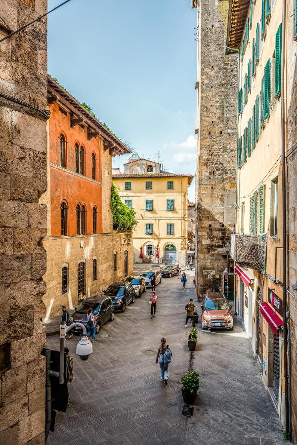 Hostly-Maison Le Vettovaglie-Historical Center - Bed and Breakfast Pisa