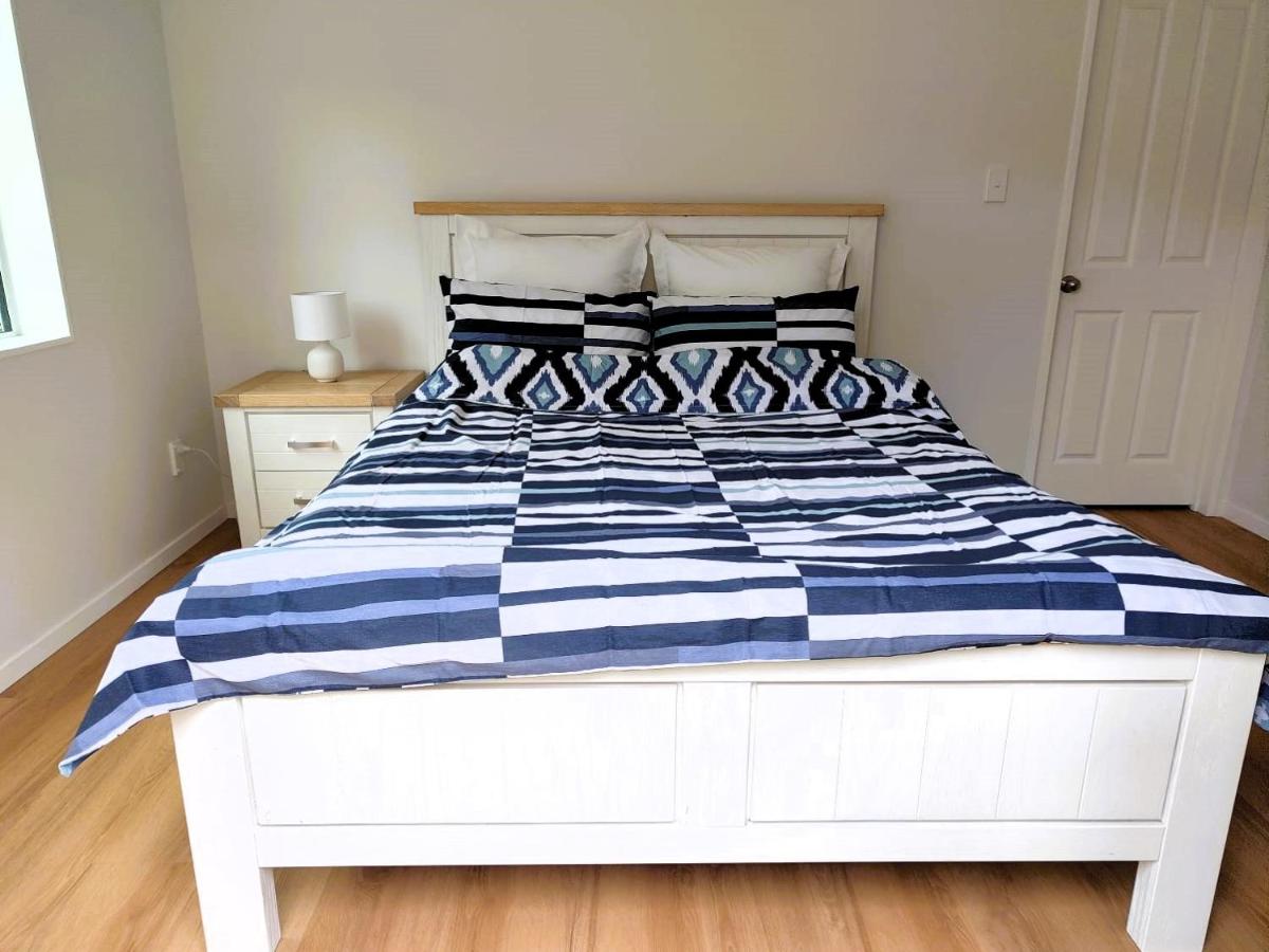 Two bedroom homestay with private entrance in convenient location - B&B Auckland