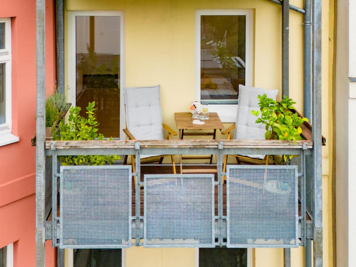 Schlosskönig - Modernes & zentrales Apartment mit Balkon und Arbeitsplatz - Ferienwohnung