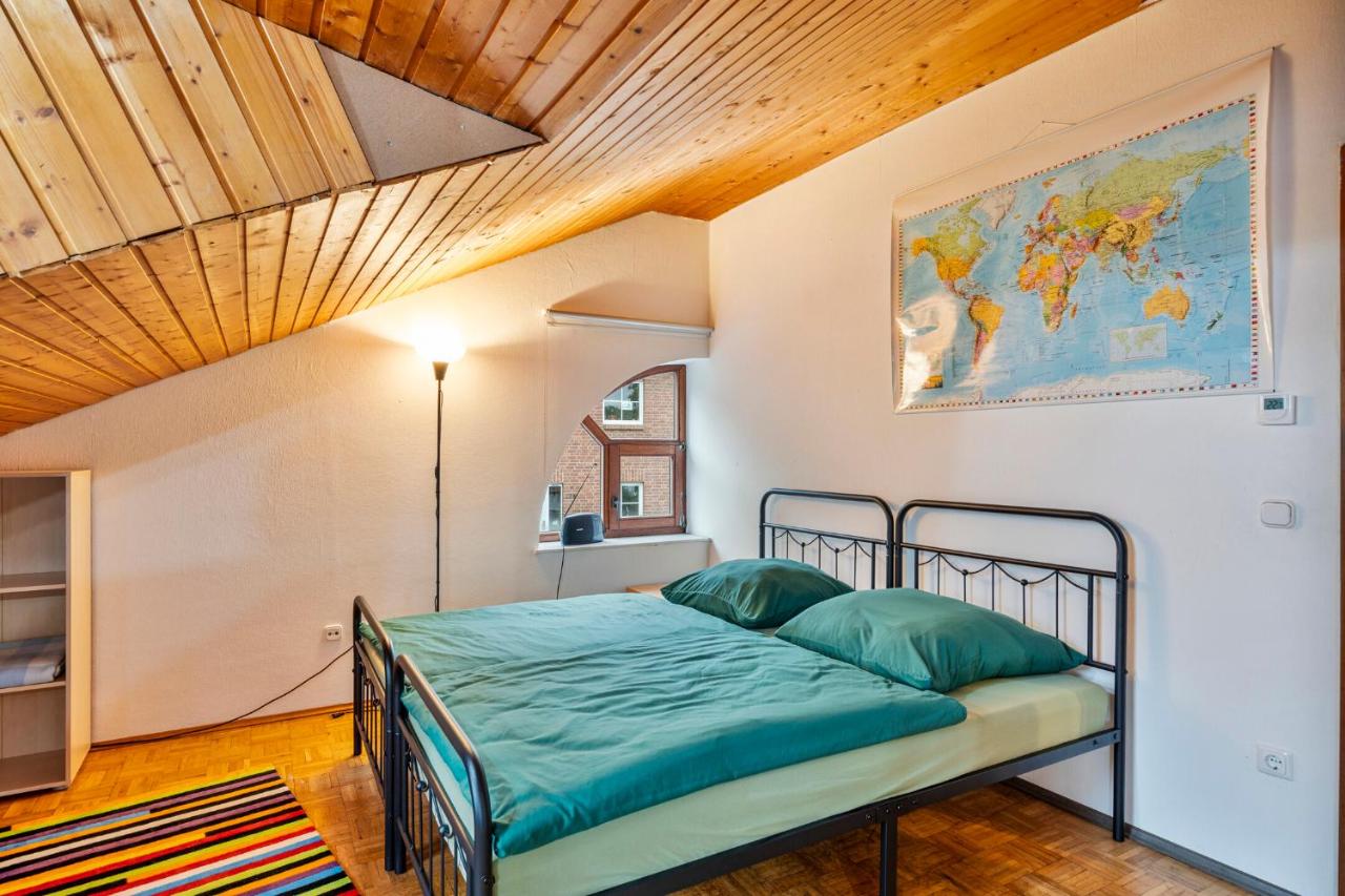 Familyhouse Cologne - Bed and Breakfast Hürth