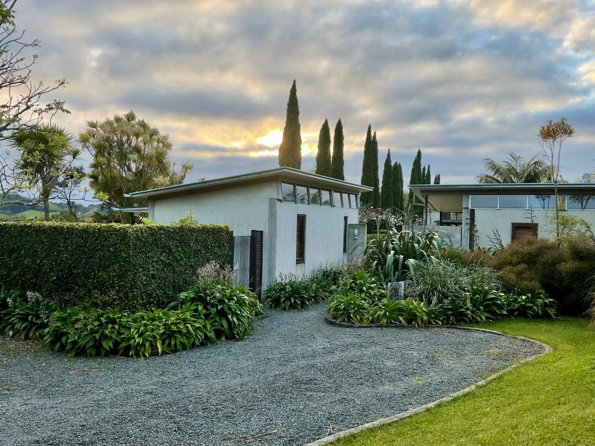 Kotare Studio - Bed and Breakfast