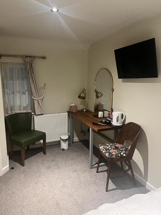 Deluxe Double Room with Shower