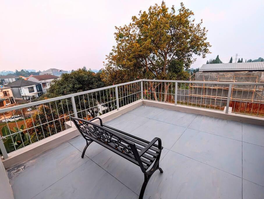 Villa with Garden View