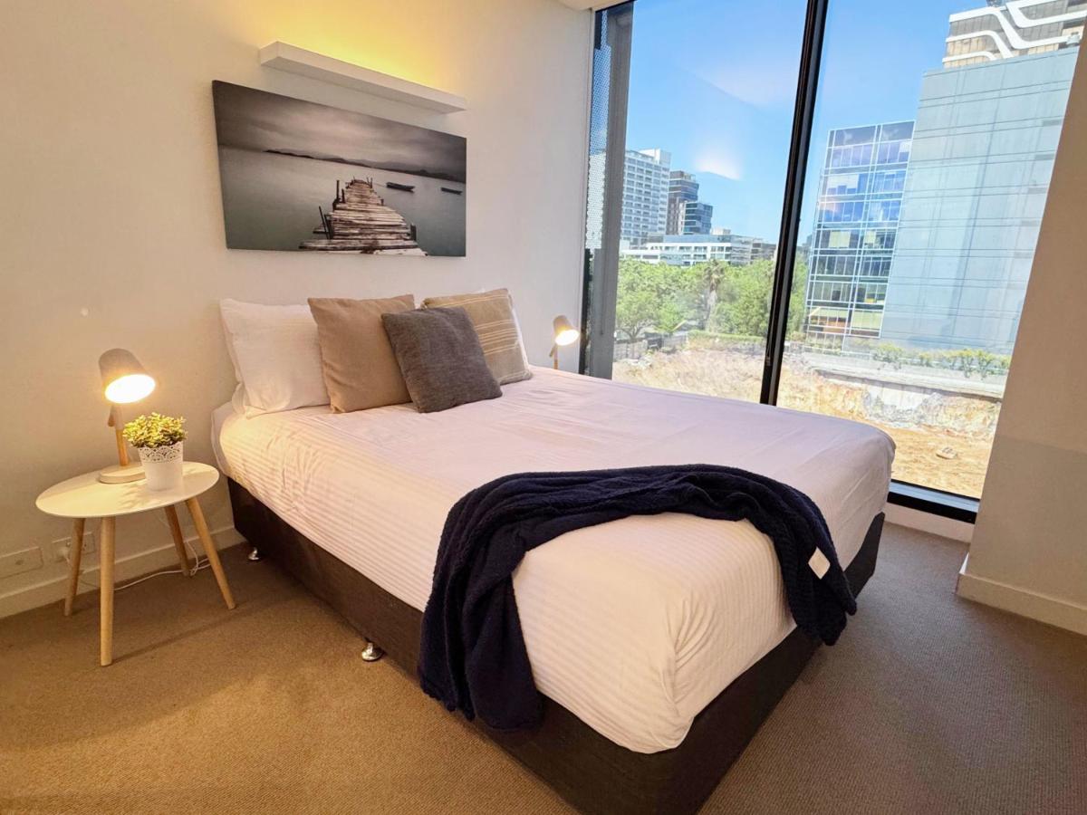 2 Bedroom 1 Bathroom Apartment on level 4 No Parking