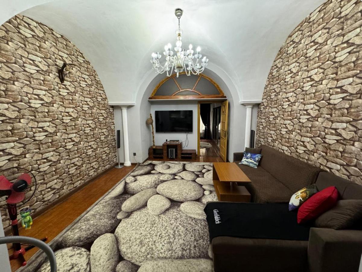 Custom designed apartment in the heart of Baku - Chambres d'hôtes Bakou