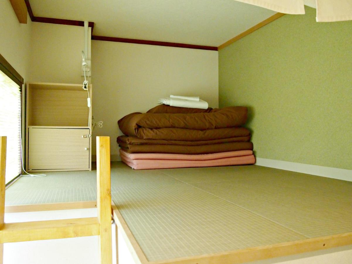 Bed in 8-Bed Mixed Dormitory Room (Adult only)