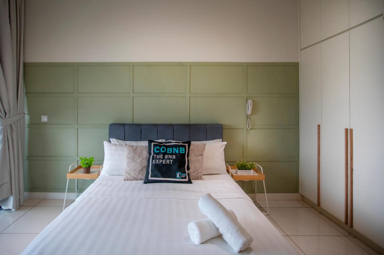 Balcony Studio with KLCC View (No Parking)