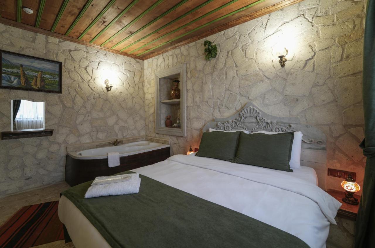 Double Room with Spa Bath