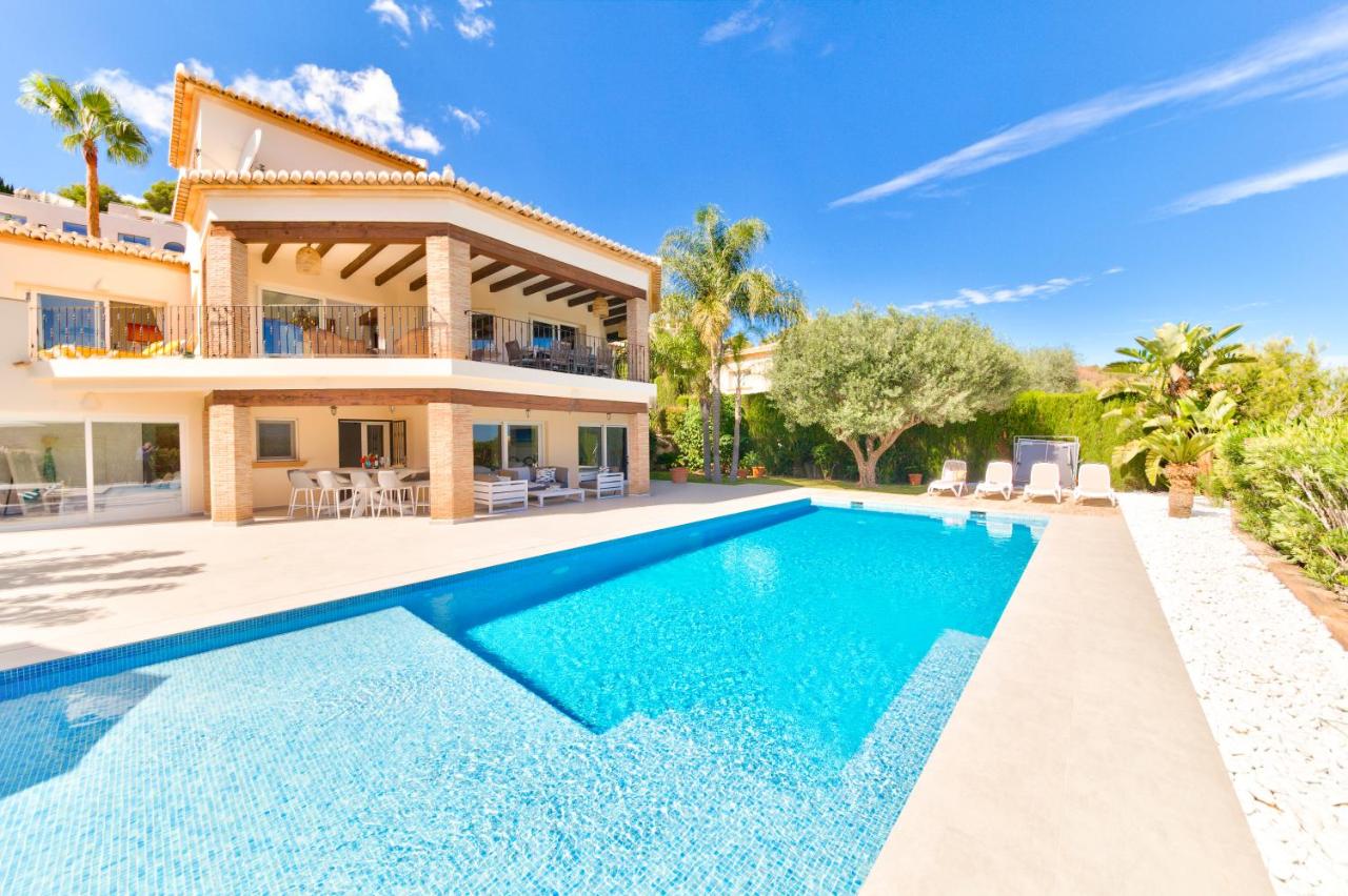 Villa Hibiscus - A modern villa for 10 guests - Ferienwohnung Xàbia
