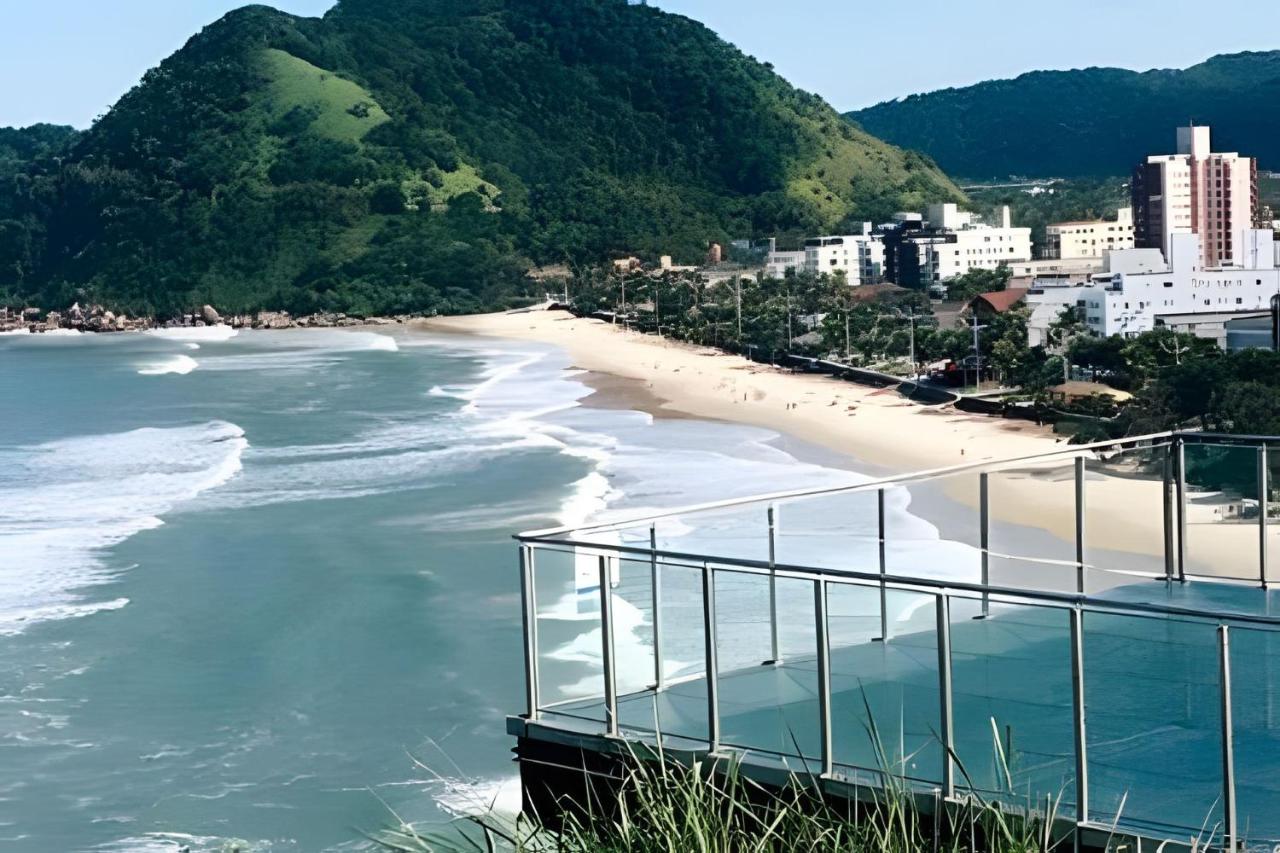 Apto 25C - 1 Suite Luxo, Sala e Cozinha Gourmet, 1 Garagem e Vista Panorâmica do Mar - B&B Guarujá