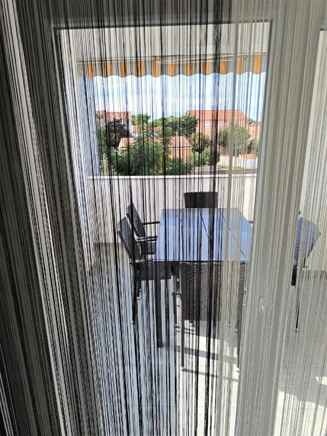 Apartment Mario, Novalja - B&B