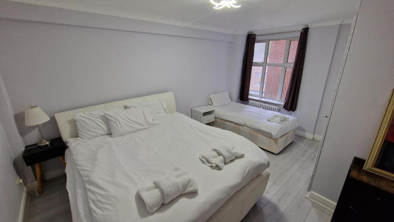 2 bed flat in Paddington - B&B