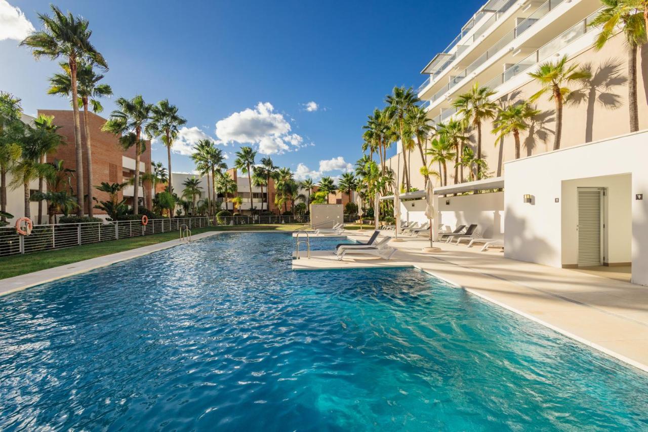 Stunning views of mountains, sea, golf and lake - B&B Benahavís
